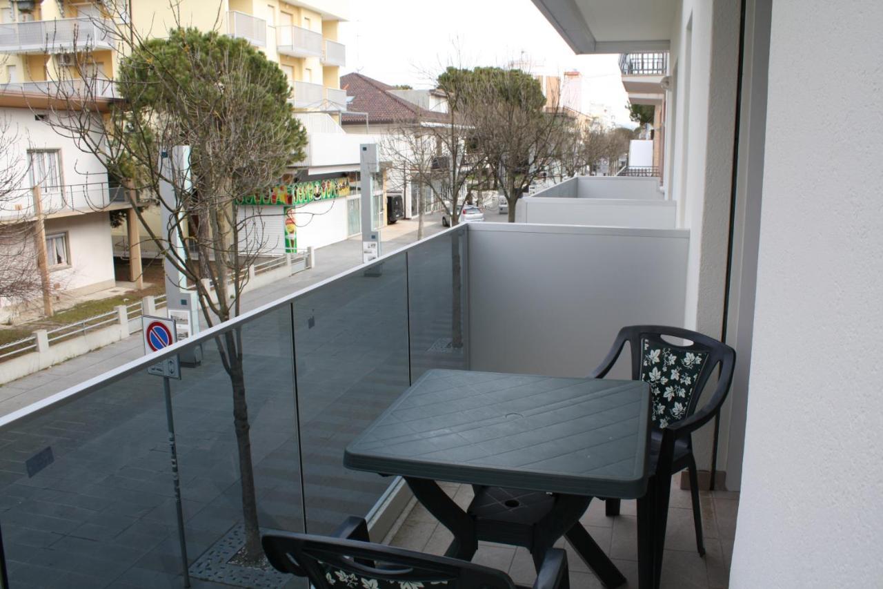 Apartmán Venus Lignano Sabbiadoro Exteriér fotografie